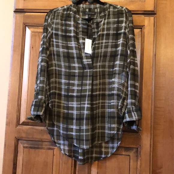 Banana Republic Tops - Banana republic size small plaid blouse